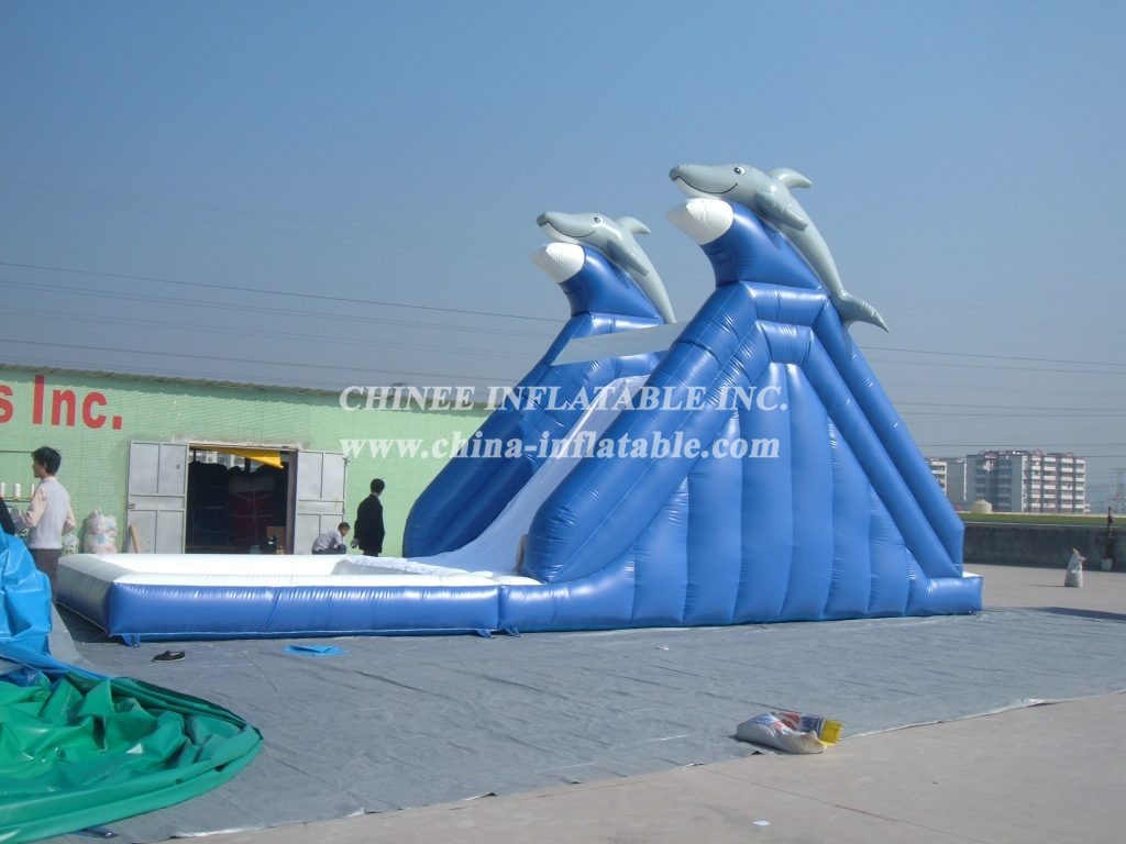 T8-111 Dolphin Inflatable Slide