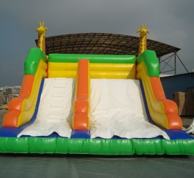 T8-533 Giraffe Giant Inflatable Slide