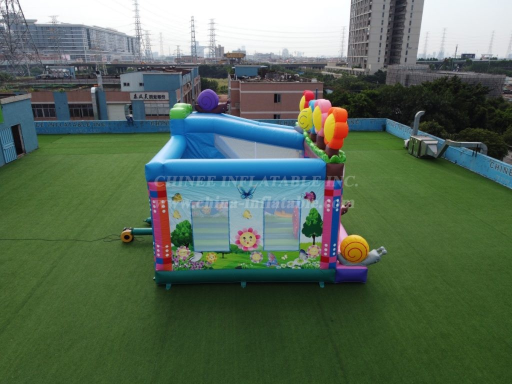 T2-3298 Smiley Flower Theme Bouncy Castle With Slide