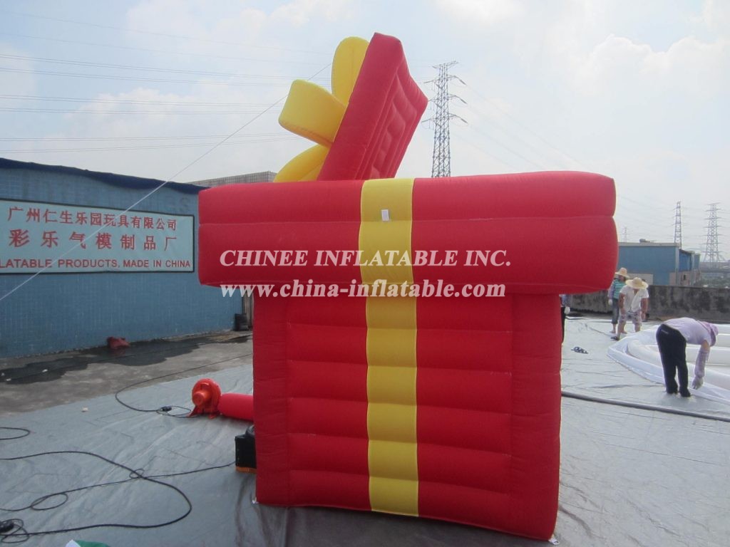 C1-183 Christmas Inflatables Red Gift
