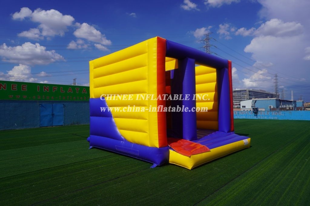 T2-3506 Colorful Inflatable Bouncy House With Slides
